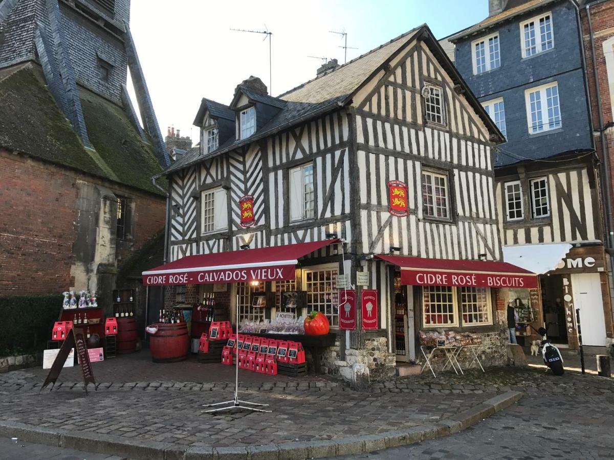 La Bonbonniere De Sofi Leilighet Honfleur Eksteriør bilde
